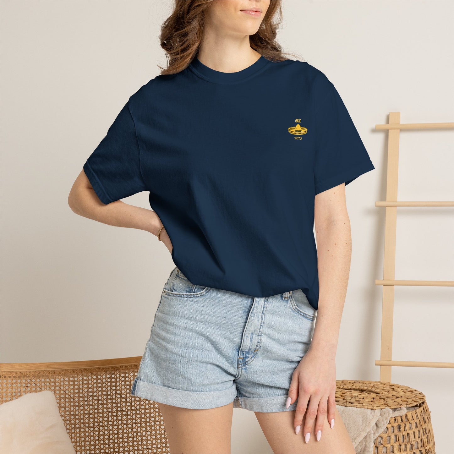 Una Mujer - Graphic T-Shirt