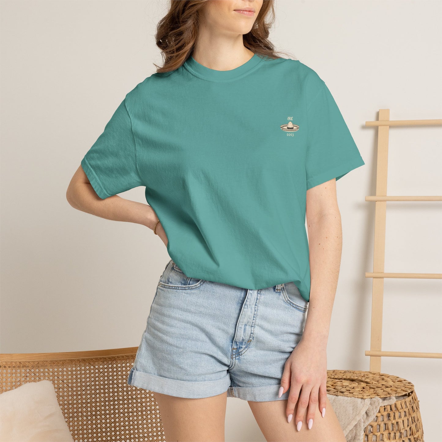 Una Mujer - Graphic T-Shirt